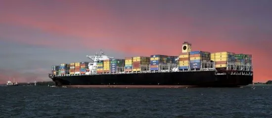 Betrüger auf Cargo Schiff - Warnung vor Romance Scams.