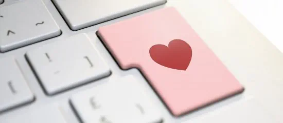 Wie wappnen Sie sich gegen Romance Scammer.